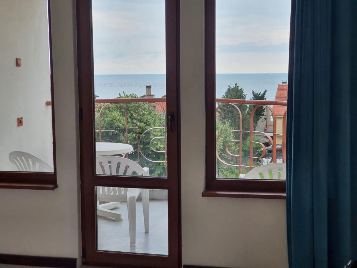 Lazur Hotel Ravda Luaran gambar