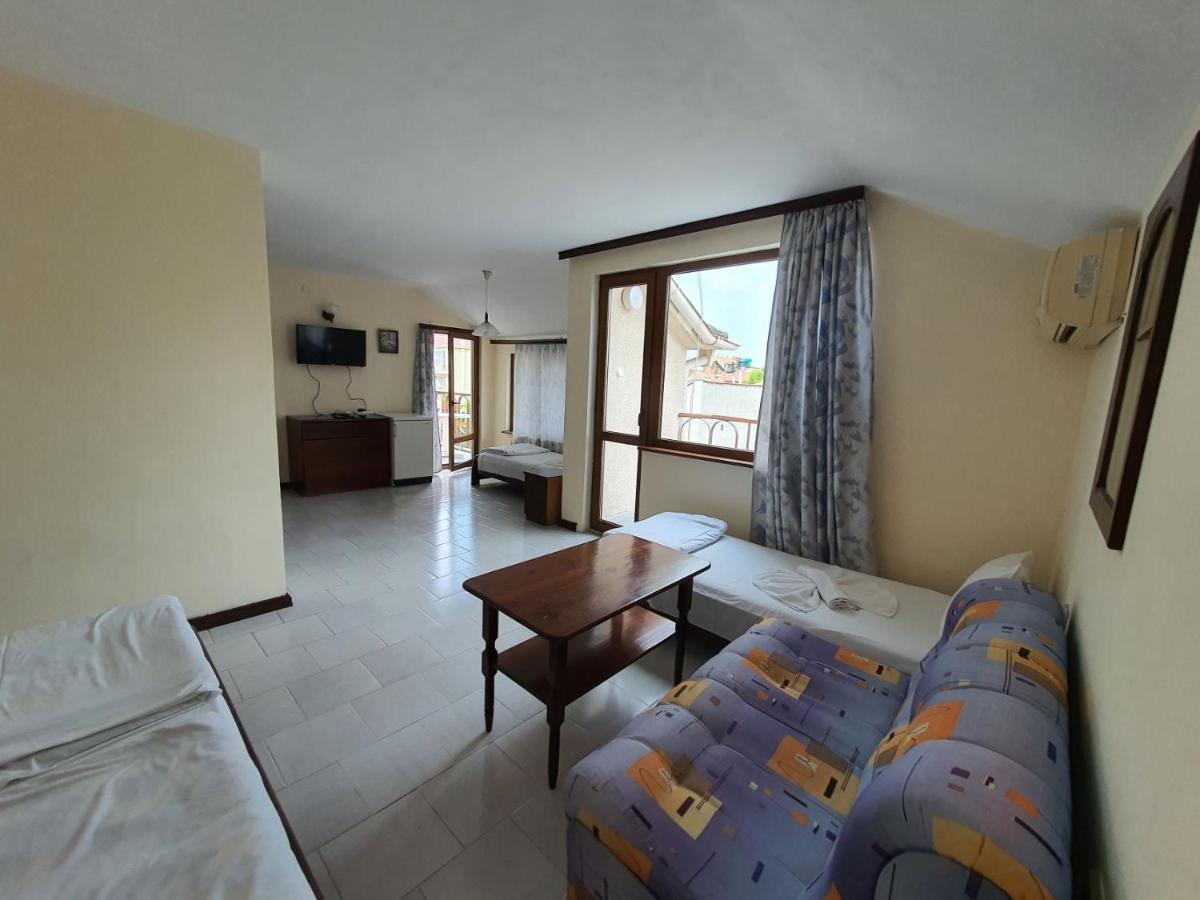 Lazur Hotel Ravda Luaran gambar