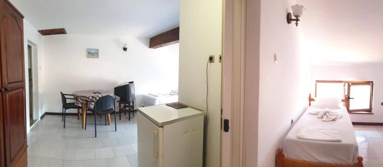Lazur Hotel Ravda Luaran gambar
